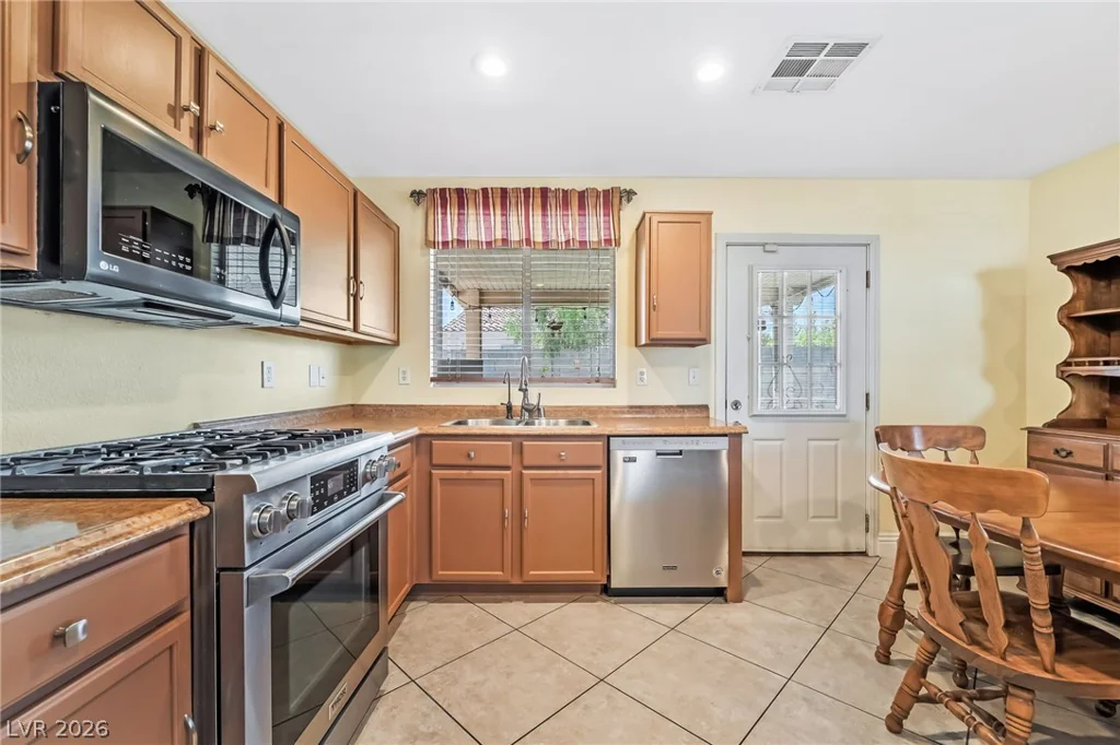 733 Rising Brook, Henderson, NV 89011