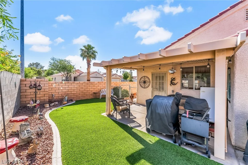 733 Rising Brook, Henderson, NV 89011