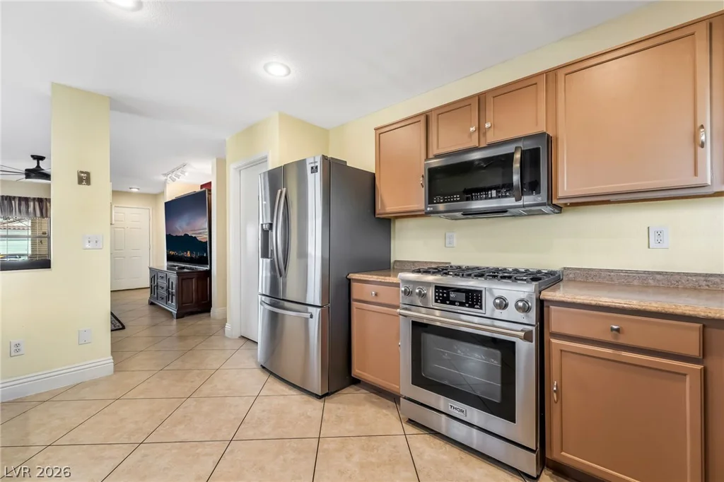 733 Rising Brook, Henderson, NV 89011