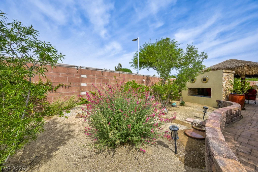 6525 Button Quail, North Las Vegas, NV 89084