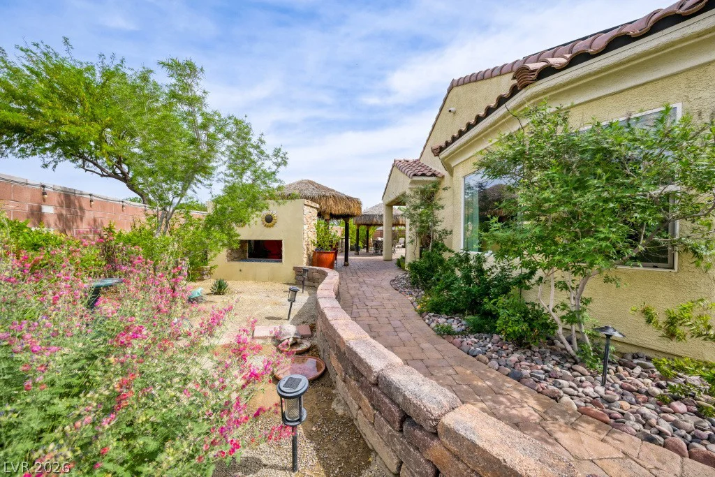 6525 Button Quail, North Las Vegas, NV 89084