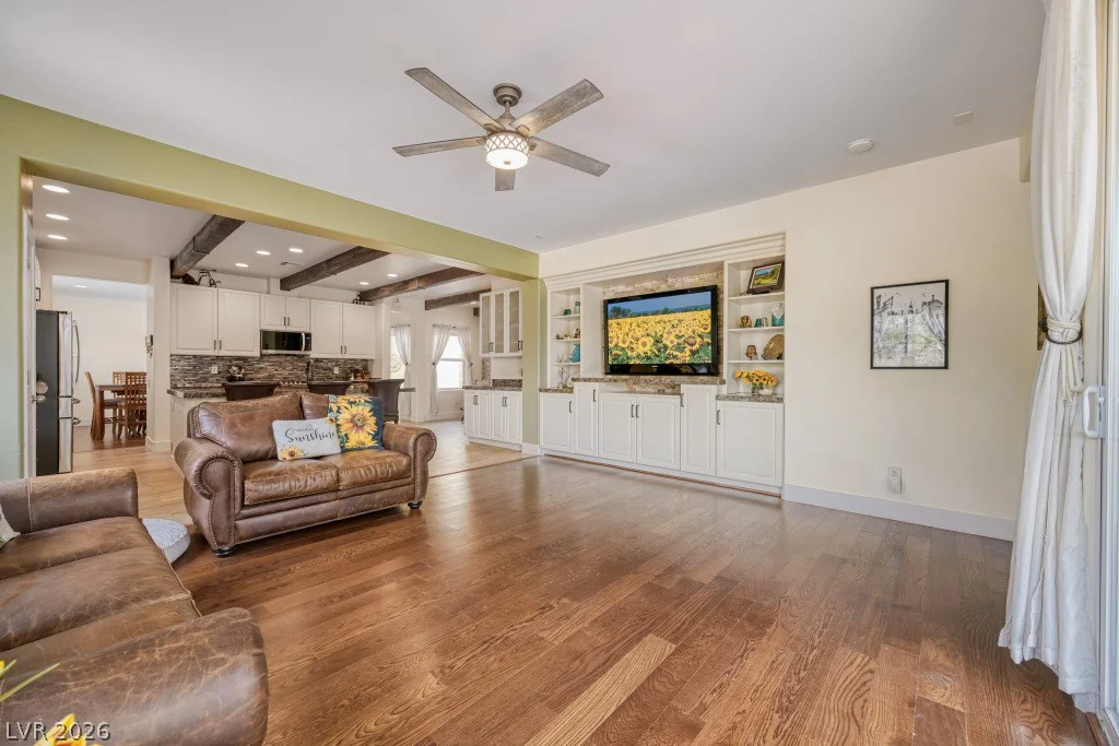 6525 Button Quail, North Las Vegas, NV 89084