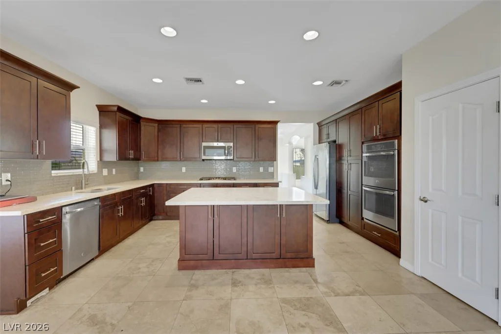 6695 Grand Canyon, Las Vegas, NV 89149