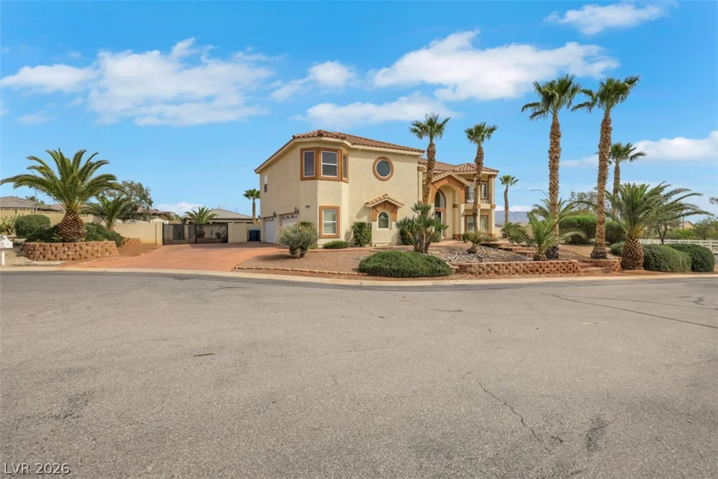 6695 Grand Canyon, Las Vegas, NV 89149