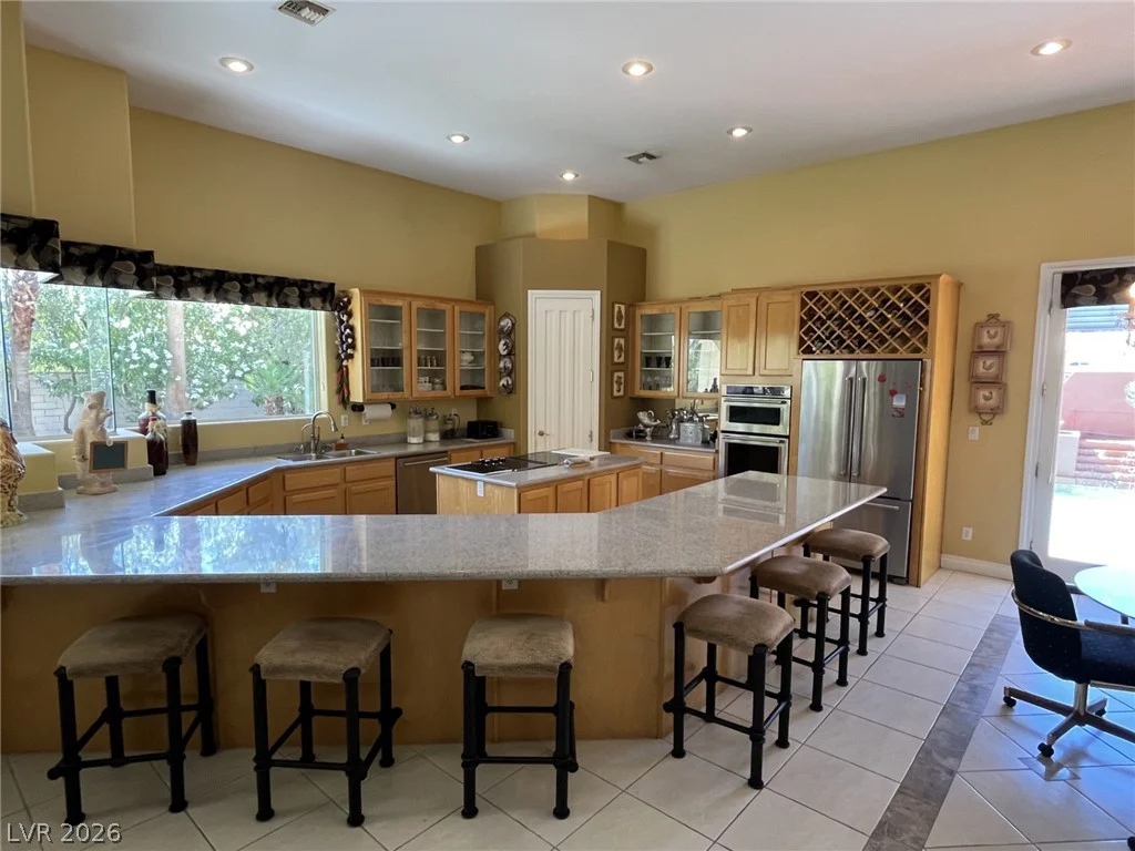 4554 Blue Mesa, Las Vegas, NV 89129