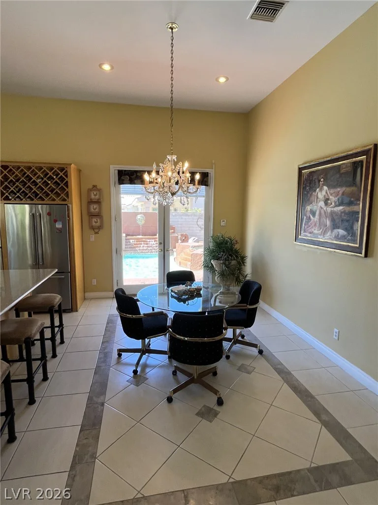 4554 Blue Mesa, Las Vegas, NV 89129