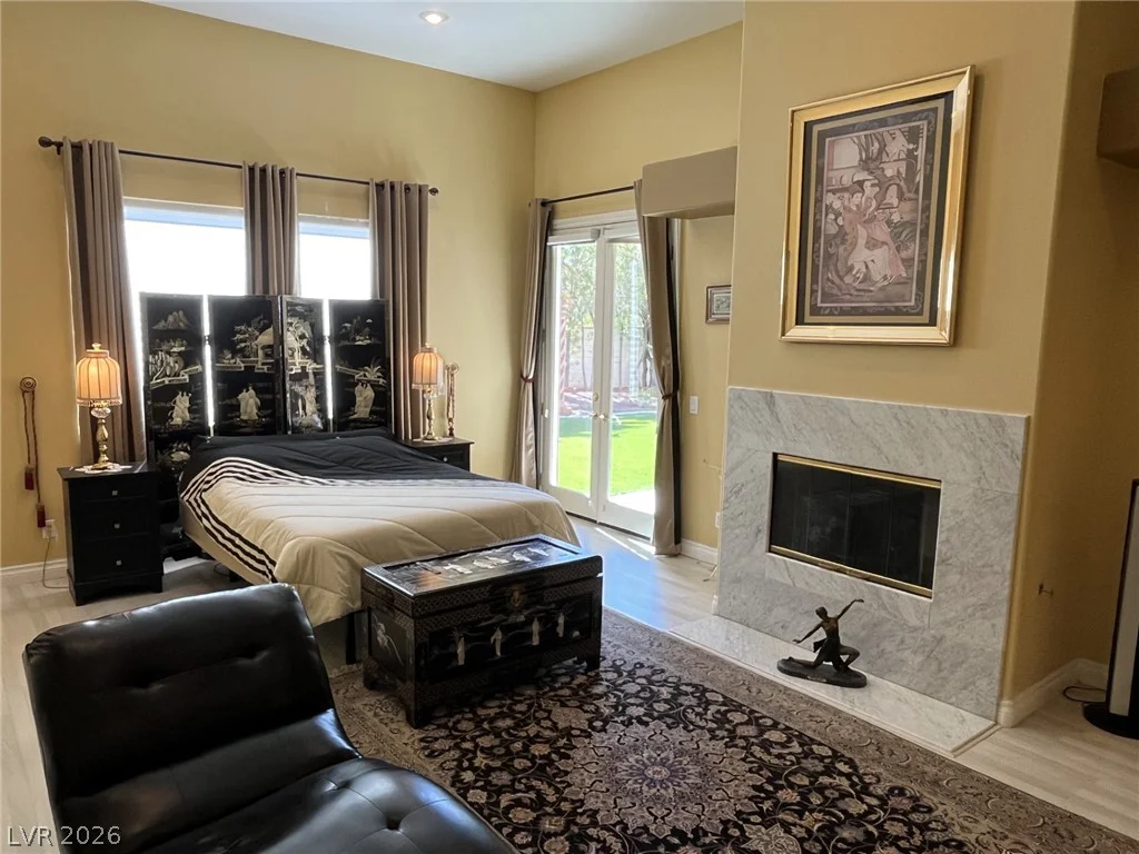 4554 Blue Mesa, Las Vegas, NV 89129