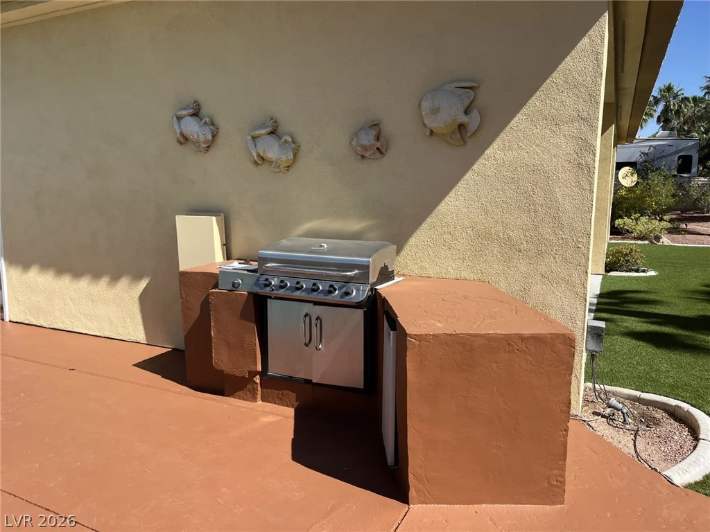 4554 Blue Mesa, Las Vegas, NV 89129