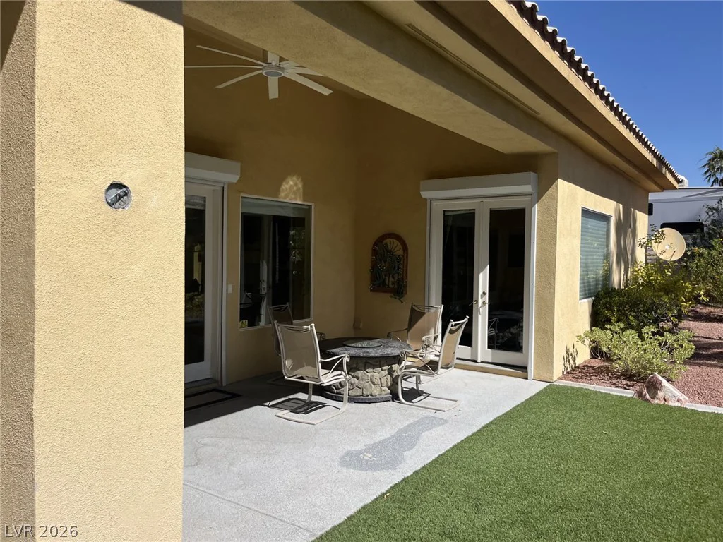 4554 Blue Mesa, Las Vegas, NV 89129