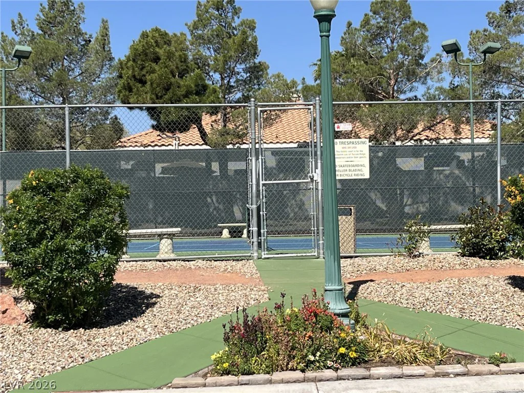4554 Blue Mesa, Las Vegas, NV 89129