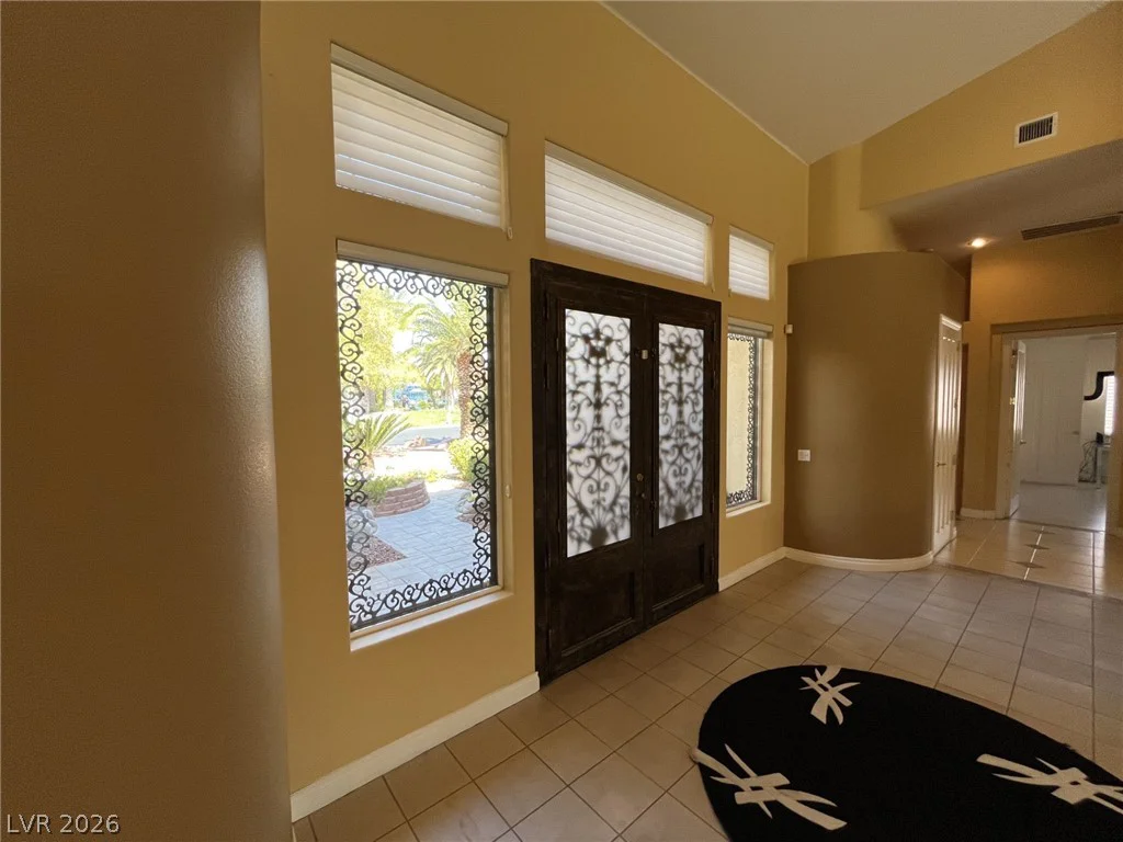 4554 Blue Mesa, Las Vegas, NV 89129