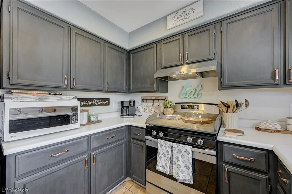 8056 Astrology, Las Vegas, NV 89128