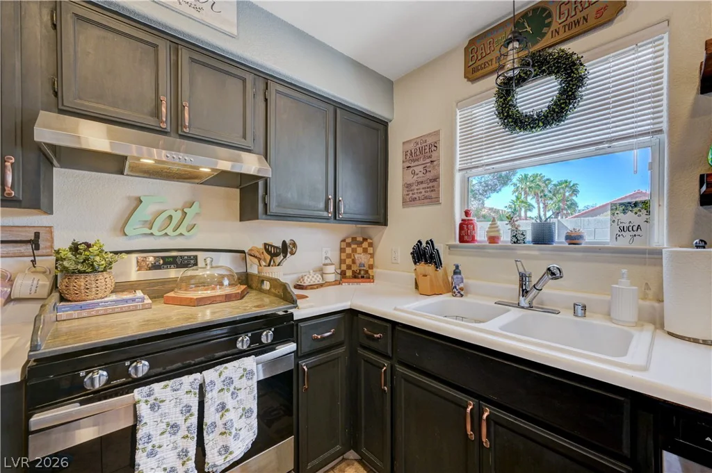 8056 Astrology, Las Vegas, NV 89128