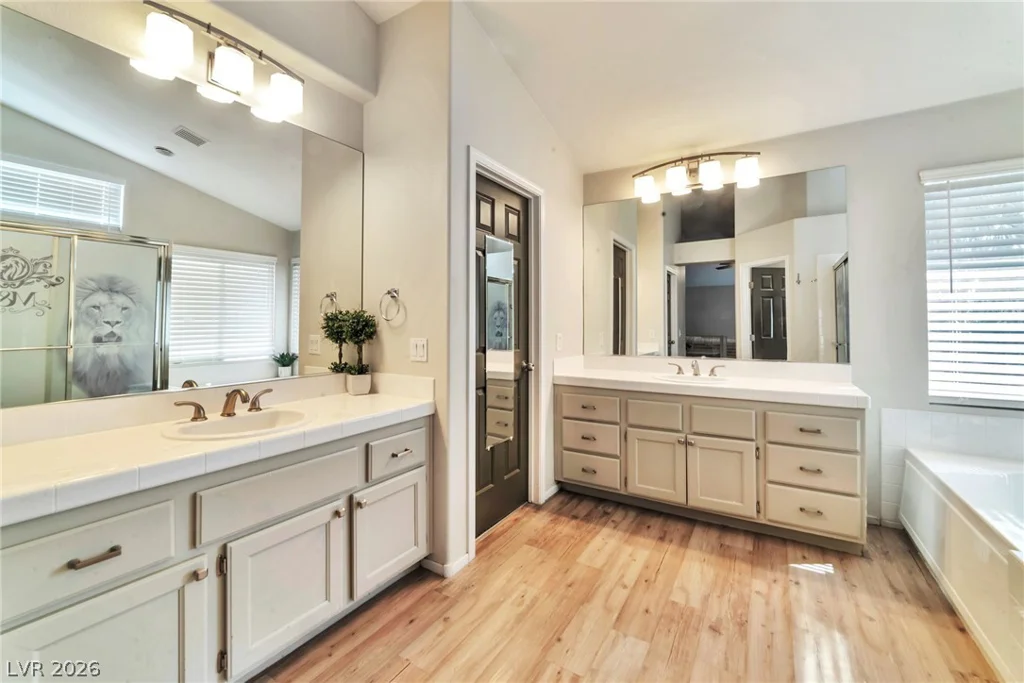 1021 Moorpoint, North Las Vegas, NV 89031