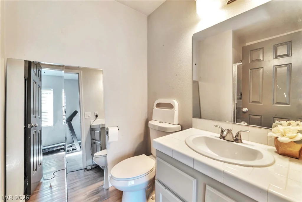 1021 Moorpoint, North Las Vegas, NV 89031