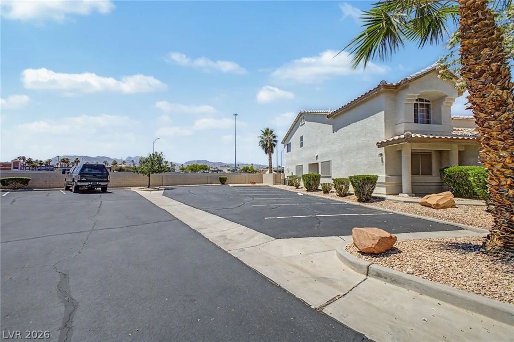 7572 Durham Hall, Las Vegas, NV 89130