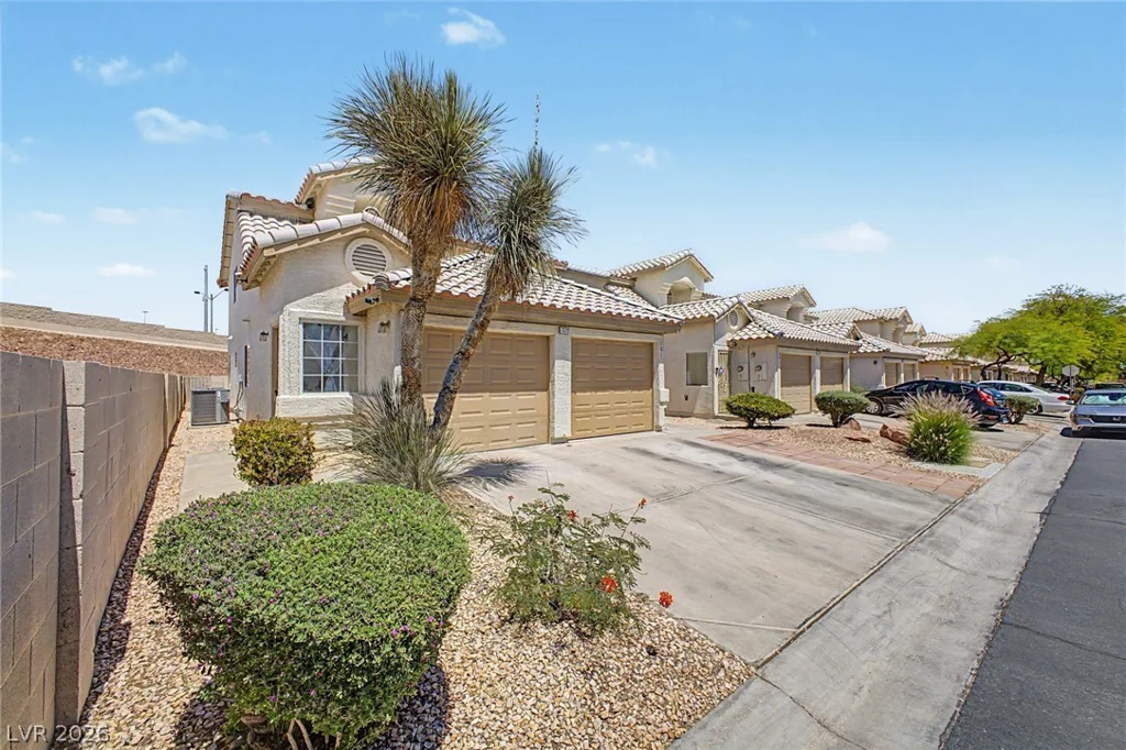 7572 Durham Hall, Las Vegas, NV 89130