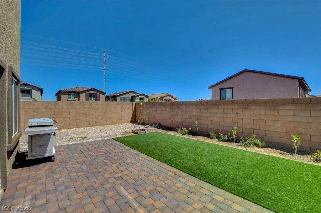 10927 Cambridge Lakes, Las Vegas, NV 89166