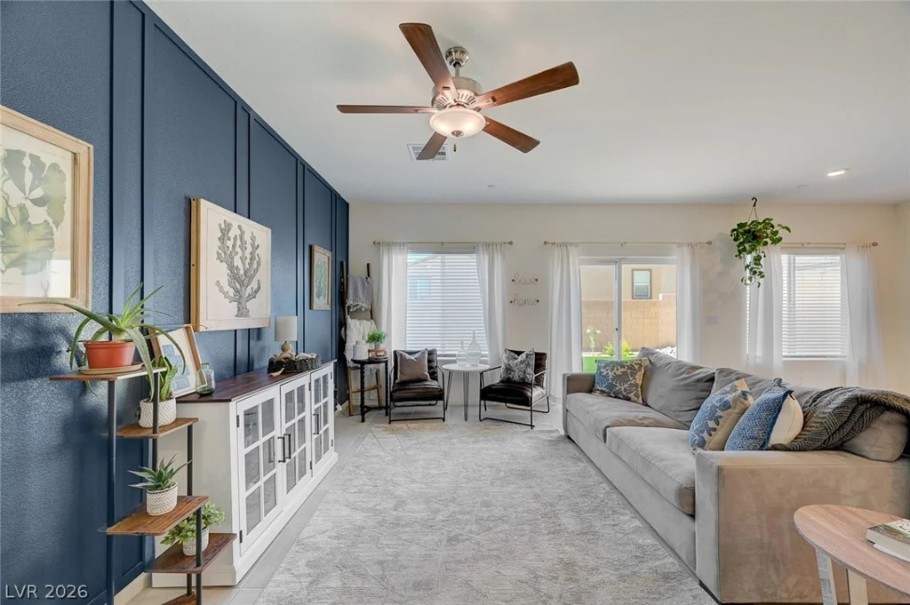 10927 Cambridge Lakes, Las Vegas, NV 89166