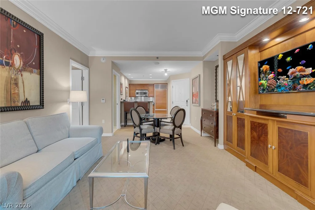 135 Harmon, Las Vegas, NV 89109