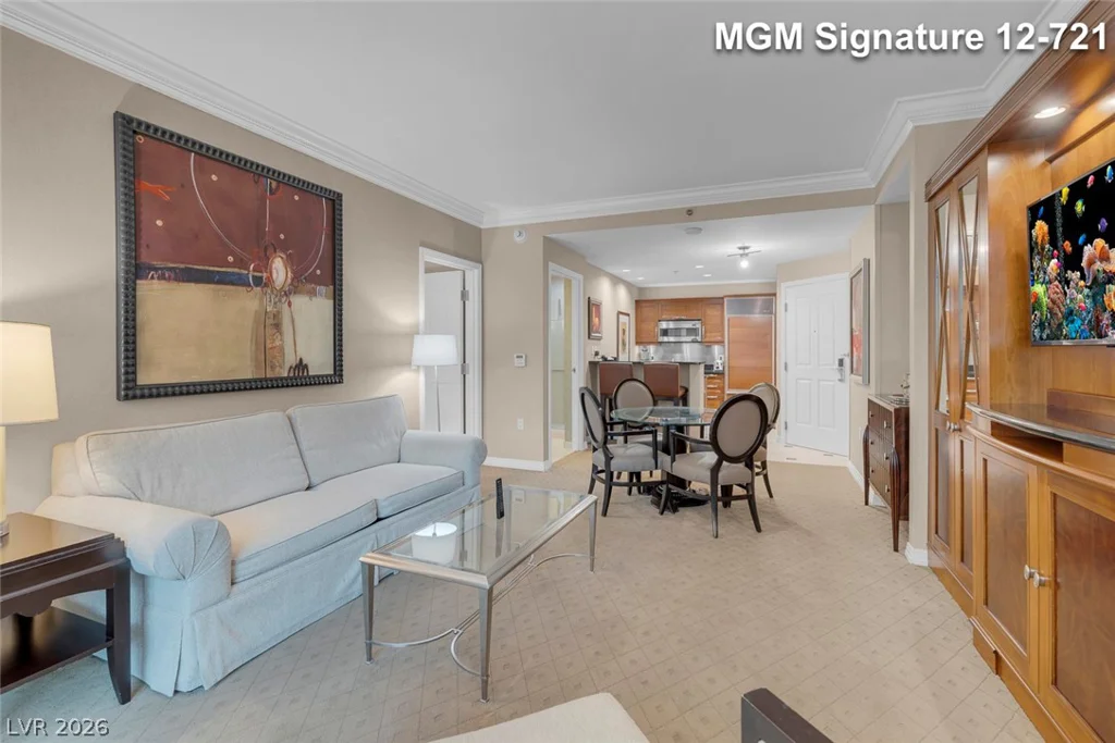 135 Harmon, Las Vegas, NV 89109