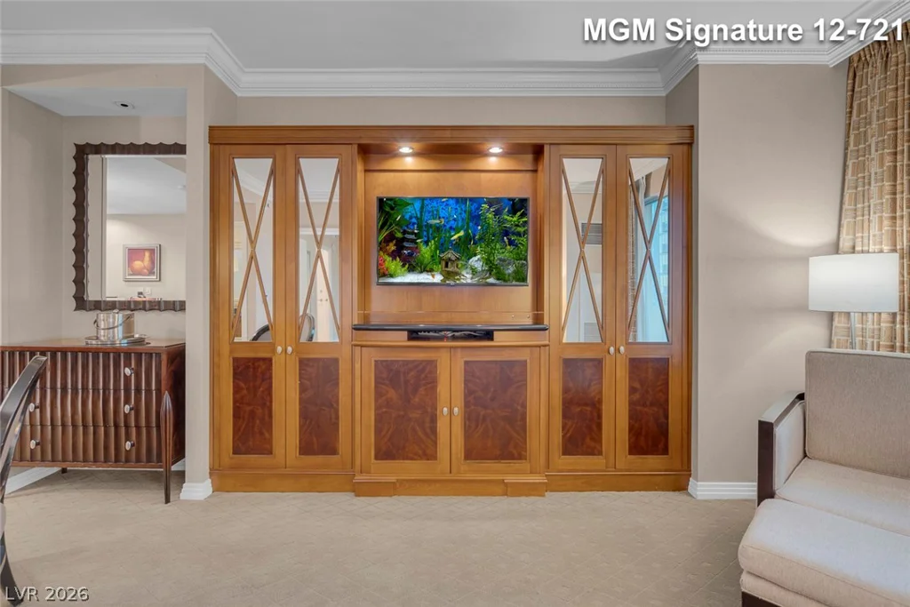 135 Harmon, Las Vegas, NV 89109