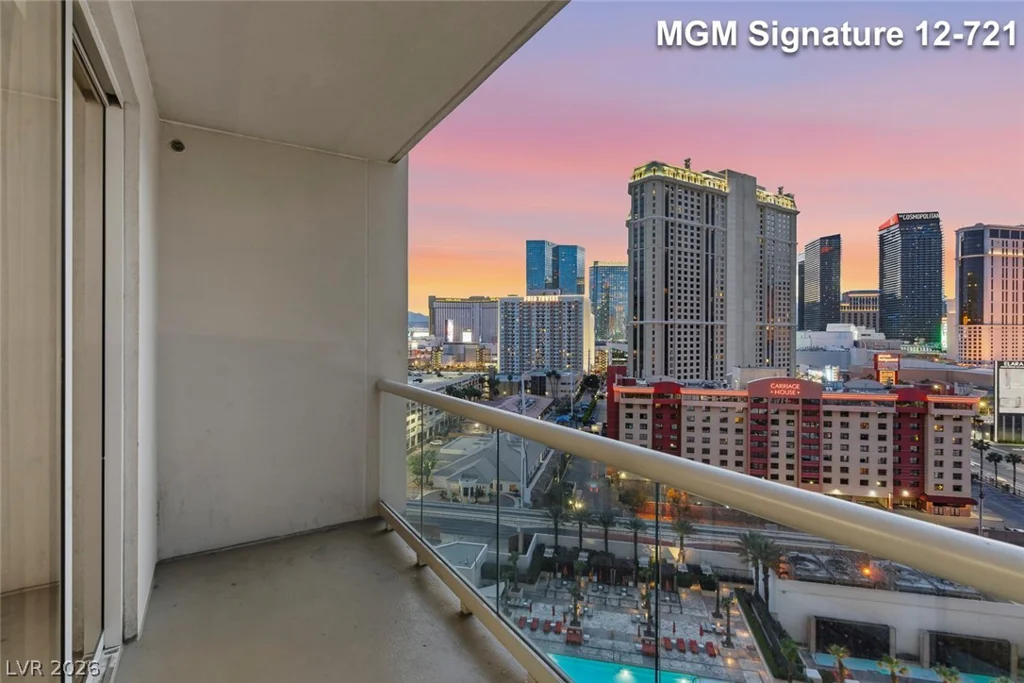 135 Harmon, Las Vegas, NV 89109