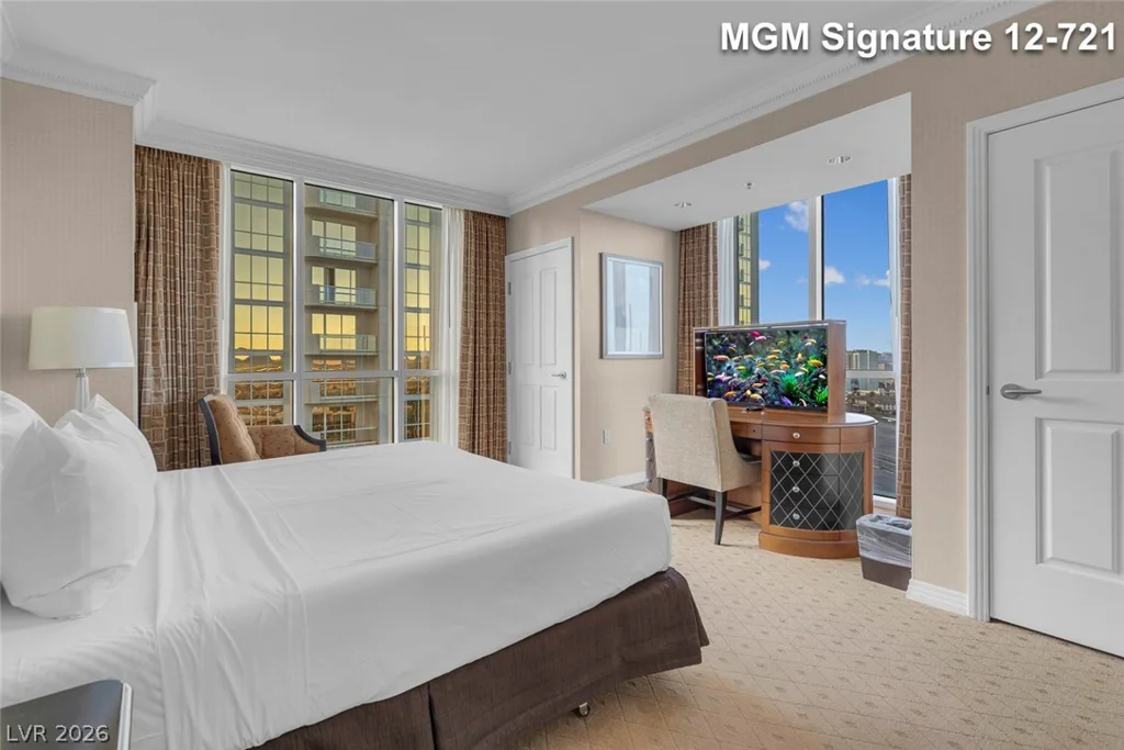135 Harmon, Las Vegas, NV 89109