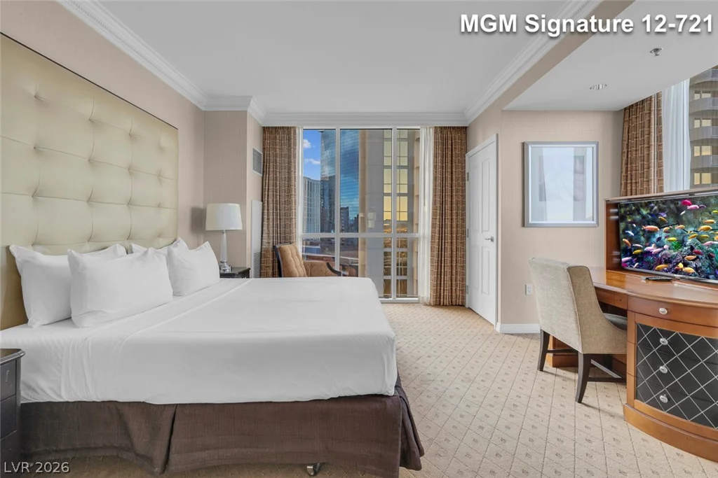 135 Harmon, Las Vegas, NV 89109