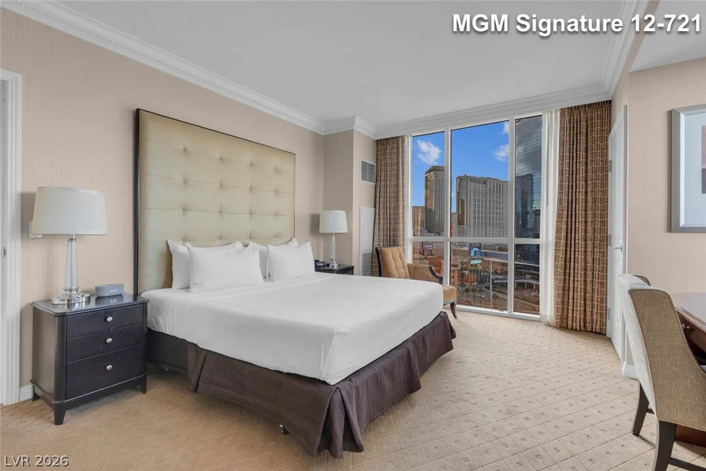 135 Harmon, Las Vegas, NV 89109