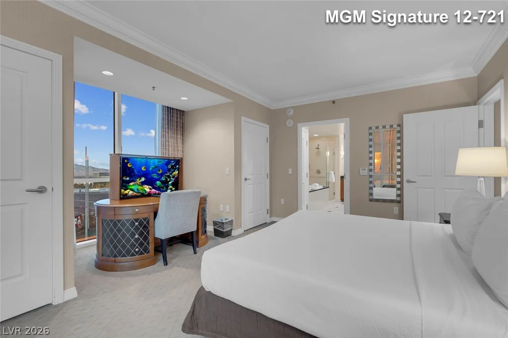 135 Harmon, Las Vegas, NV 89109