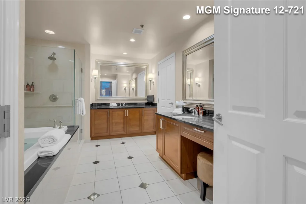 135 Harmon, Las Vegas, NV 89109