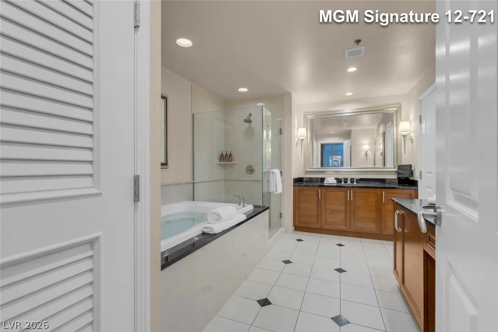 135 Harmon, Las Vegas, NV 89109