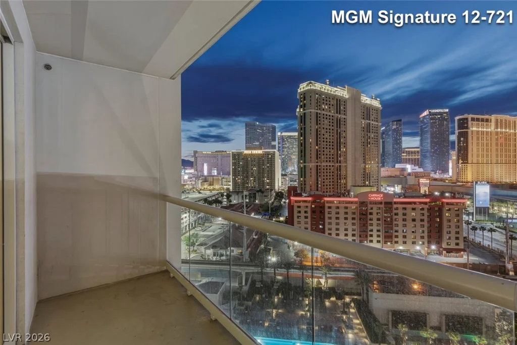 135 Harmon, Las Vegas, NV 89109