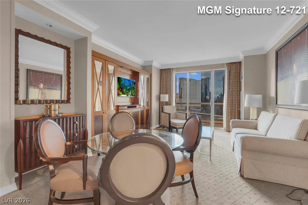 135 Harmon, Las Vegas, NV 89109