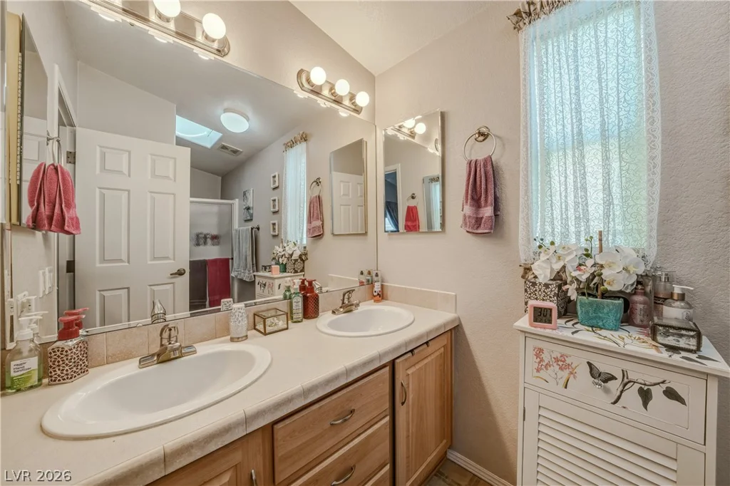 320 Montecito, Pahrump, NV 89048