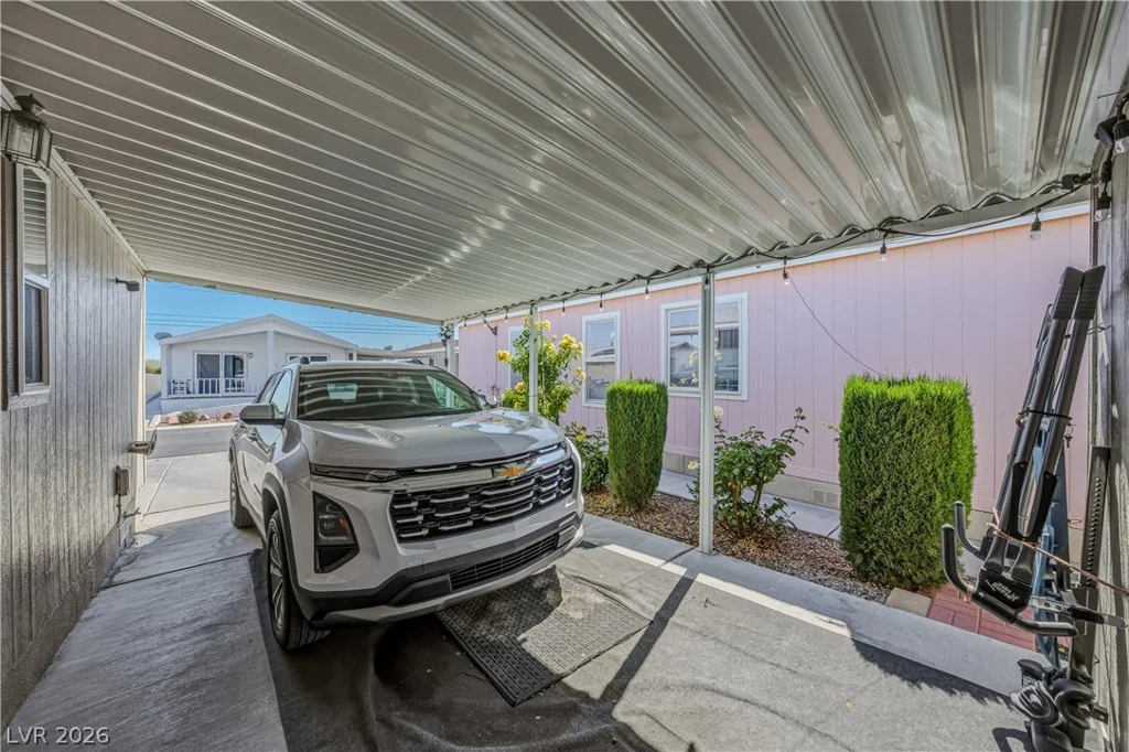 320 Montecito, Pahrump, NV 89048