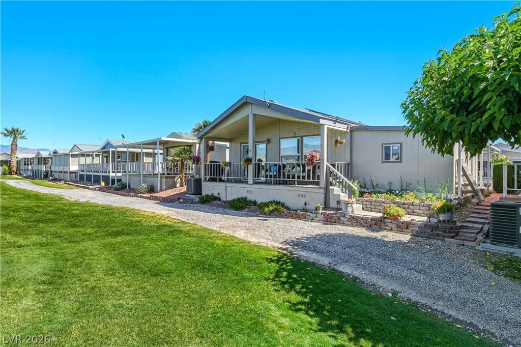 320 Montecito, Pahrump, NV 89048
