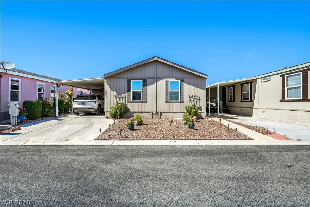 320 Montecito, Pahrump, NV 89048