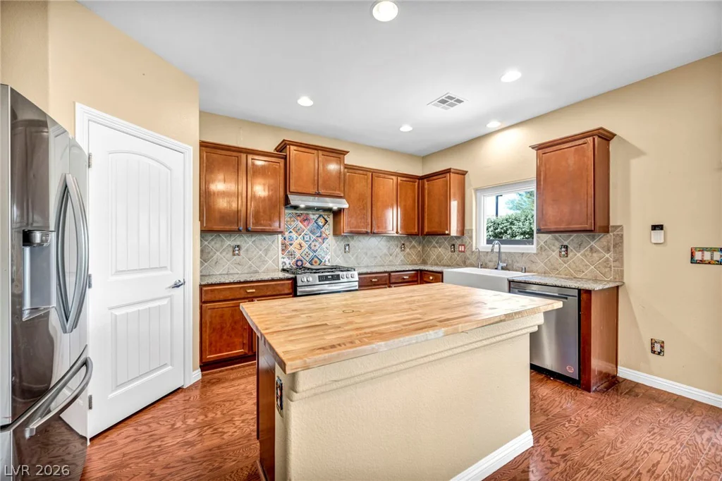 6049 Paddleboat, North Las Vegas, NV 89031