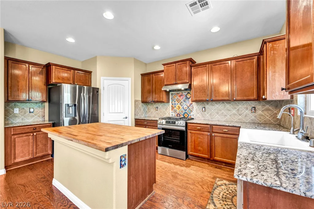 6049 Paddleboat, North Las Vegas, NV 89031