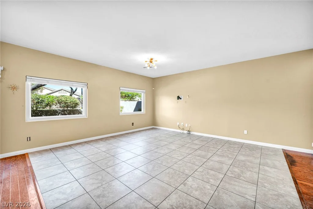 6049 Paddleboat, North Las Vegas, NV 89031