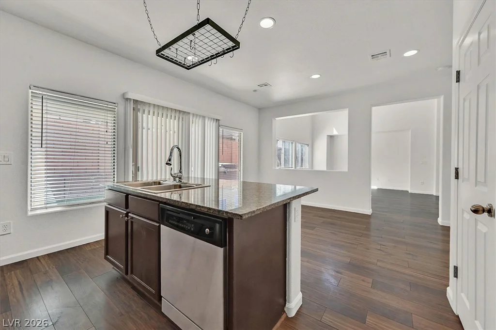 10579 Moss Lake, Las Vegas, NV 89179