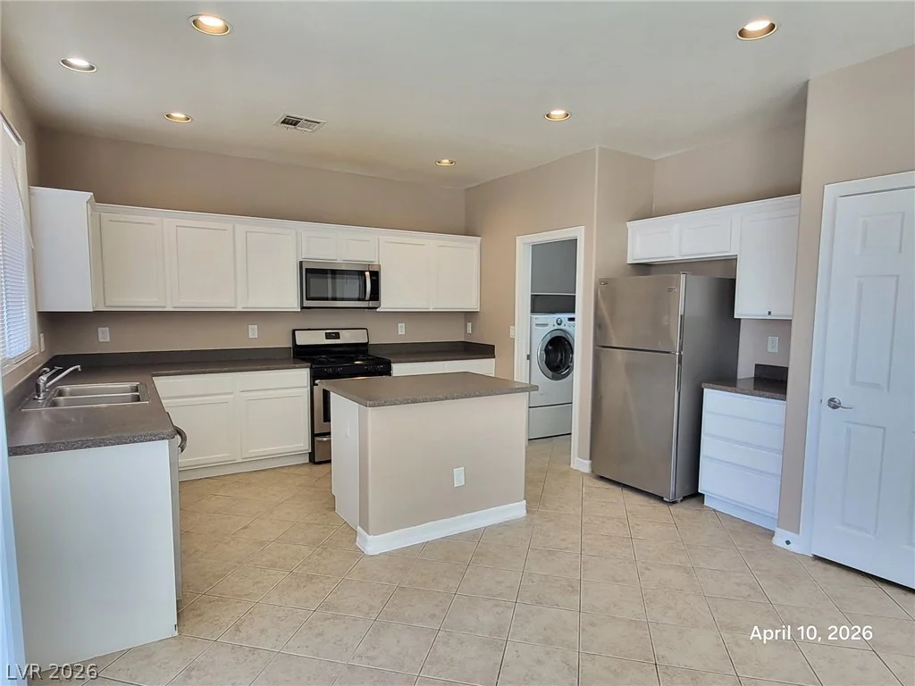 7946 Skyline View, Las Vegas, NV 89113