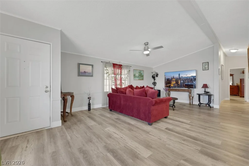 3519 Isle Royale, Las Vegas, NV 89122