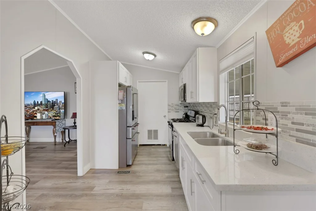 3519 Isle Royale, Las Vegas, NV 89122