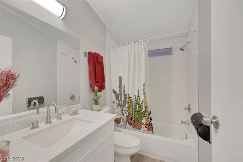 3519 Isle Royale, Las Vegas, NV 89122