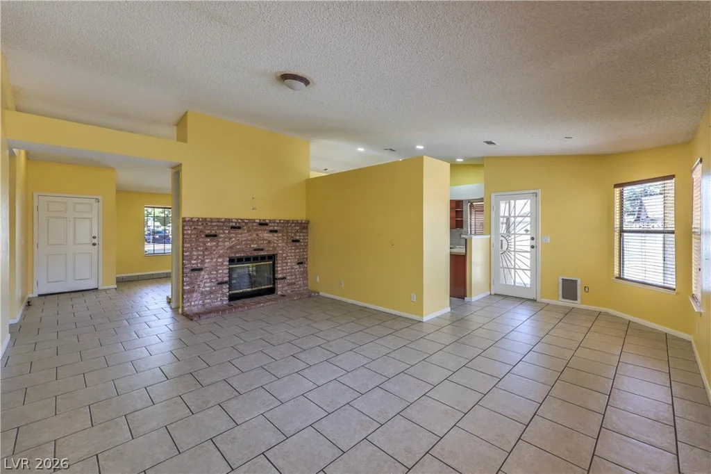 6105 Sadler, Las Vegas, NV 89130