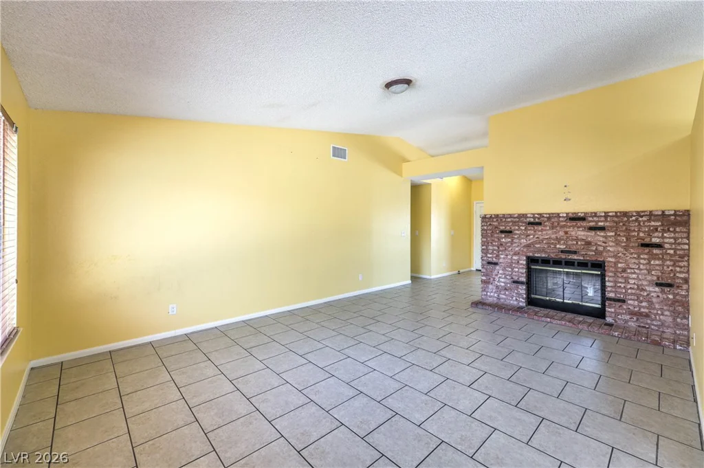 6105 Sadler, Las Vegas, NV 89130