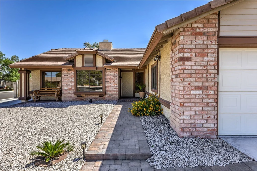 6105 Sadler, Las Vegas, NV 89130